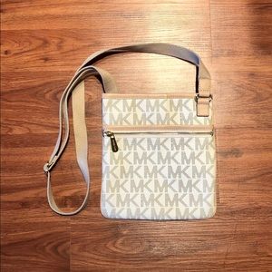 MICHAEL Michael Kors Signature Crossbody